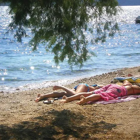 Nyaraló Put Draga I Seget Vranjica
